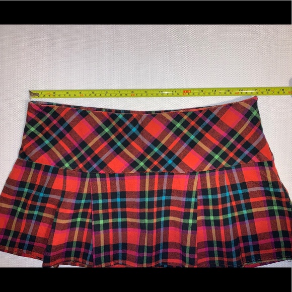 ❌SOLD❌ Space Girlz | pleated skirt - Picture 2 of 7